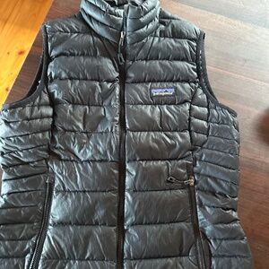 Patagonia puff vest